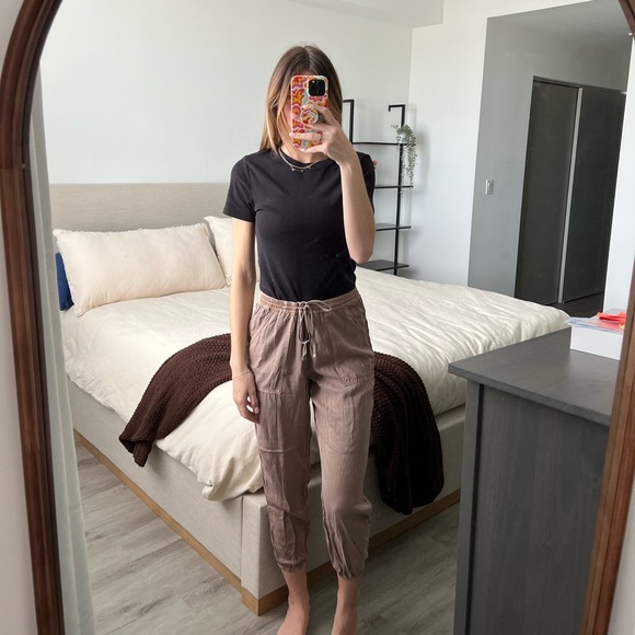 O’Neil tan pants - Picture 1 of 3